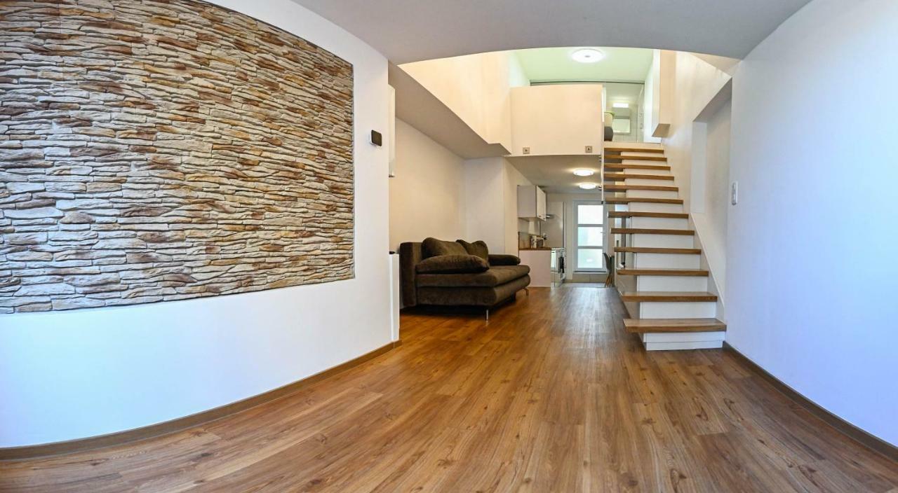 Casa Ax Lägenhet Maribor Exteriör bild